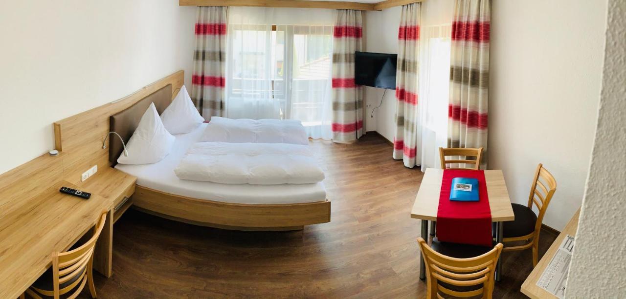 Apartmenthaus Florian Lam Exteriör bild